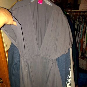 2/$10 Mix&Co gray short dress like new